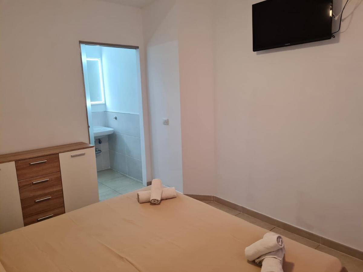 Habitaciones Nathaly Armenime 외부 사진