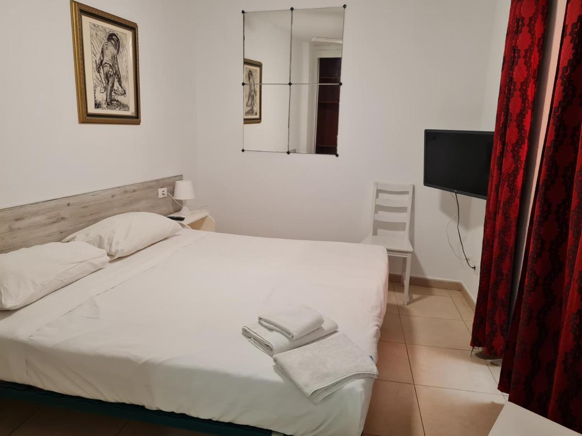 Habitaciones Nathaly Armenime 외부 사진